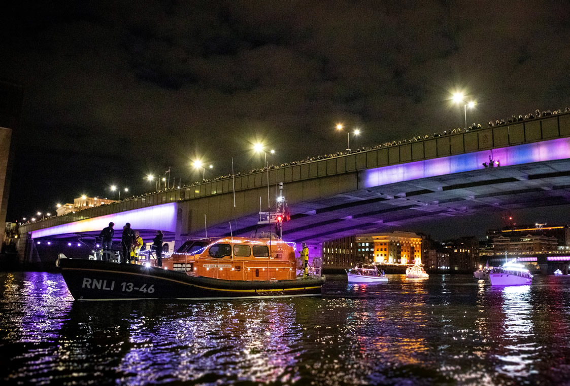 RNLI under London Bridge